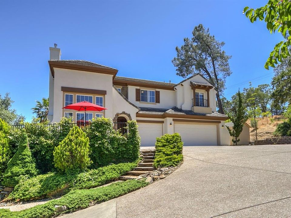 1st image of 204 Kinkead Ct
