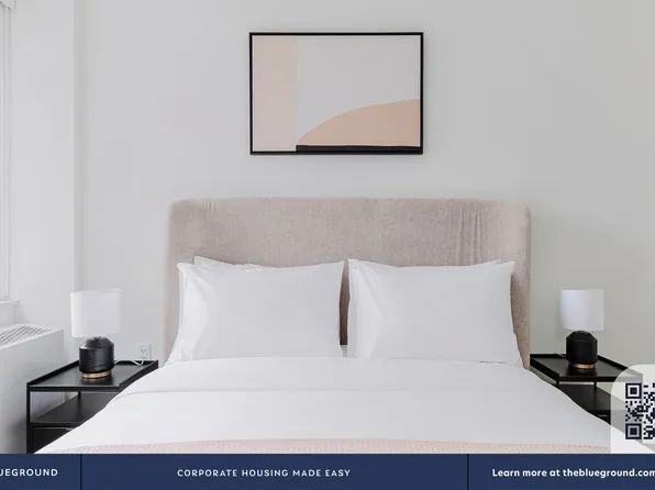 450 West 42nd Street image 15 of 34