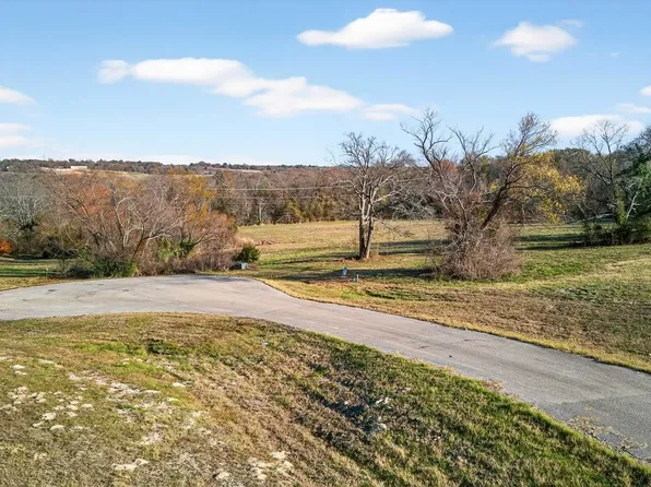 6105 Overlook Point, Athens, TX 75752