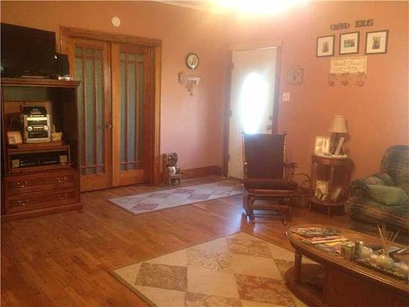 3rd image of 1009 S Iowa Ave