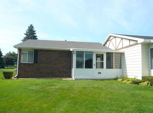 5935 Leisure South Dr SE, Kentwood, MI 49548