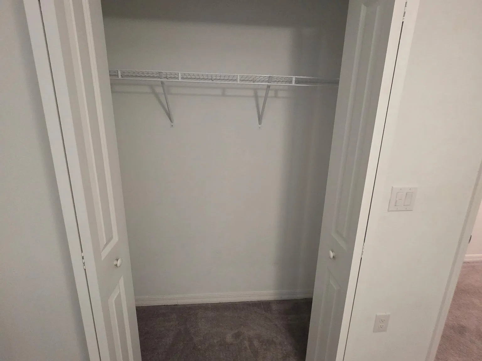 6 bed, 2580 sqft, $749 — Photo 4