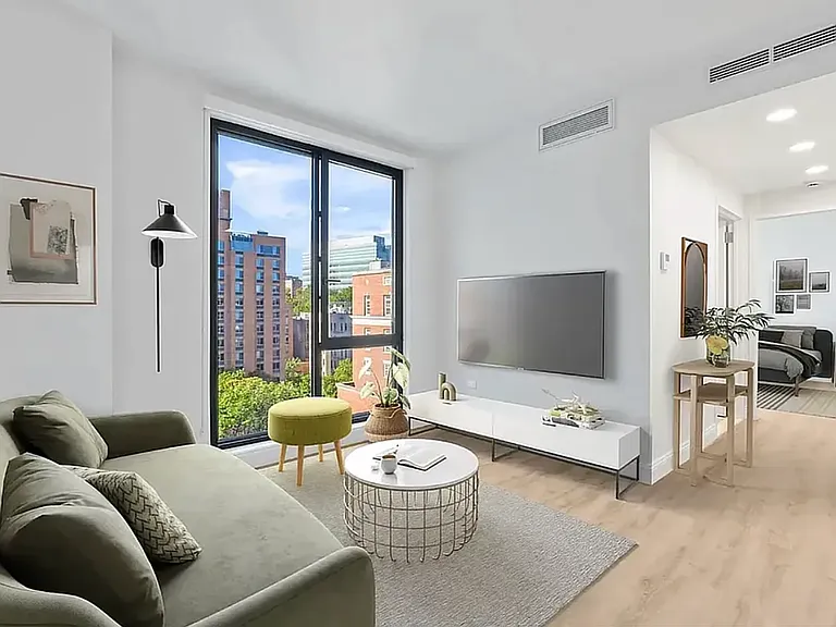 300 W 136th St #8D — Photo 3