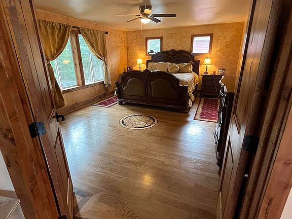 2nd image of 1344 Packwood Ave