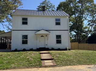 174 N Winchester Ave, Waynesboro, VA 22980