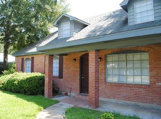 702 Twin Oaks Dr, Ocean Springs, MS 39564