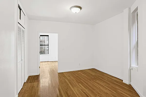 Rented by Compass | media 18