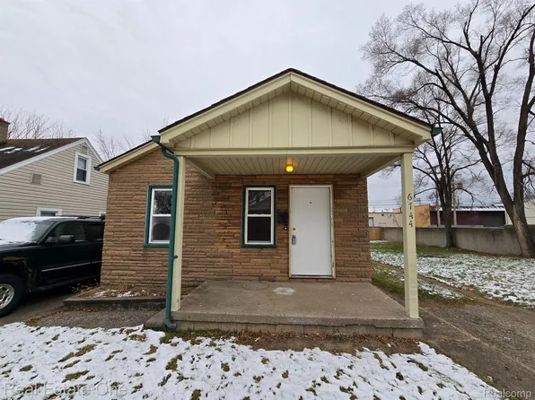 6744 Paige Ave, Warren, MI 48091