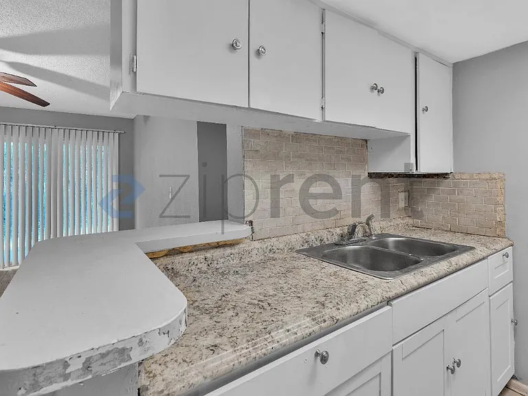 1808 E 143rd Ave #2 — Photo 7