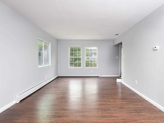 4th image of 32 Crater Lake Dr