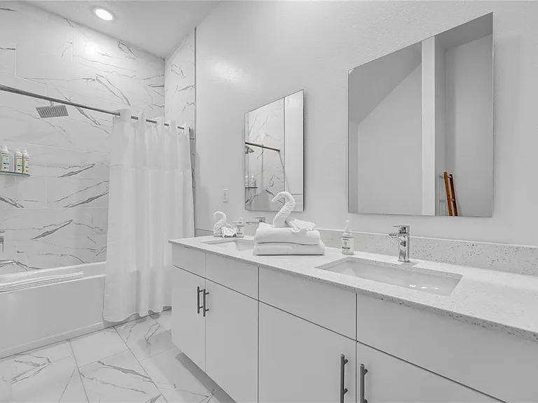 513 Famagusta Dr — Photo 7