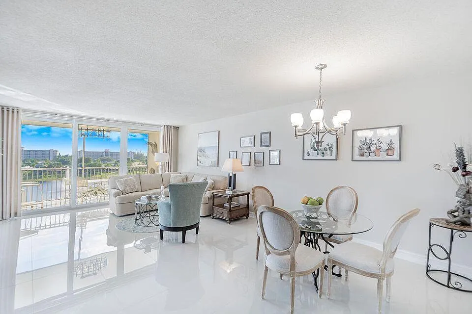 3 bed, 2.0 bath, 1390 sqft, $3,500 — Photo 1