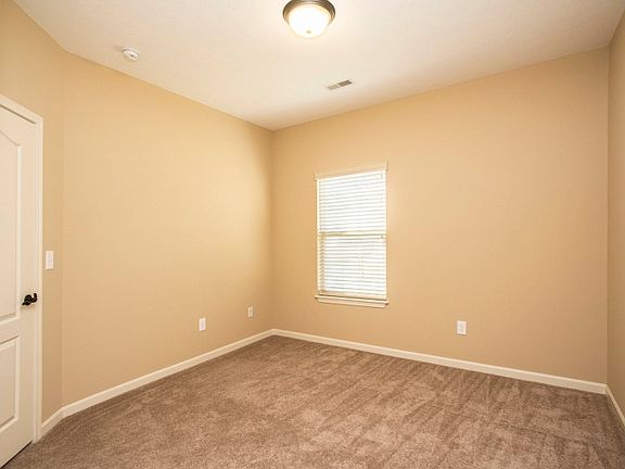 5th image of 116 Braddington Ct