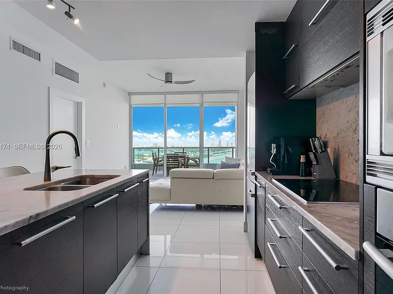 900 Biscayne Blvd #3407 — Photo 4