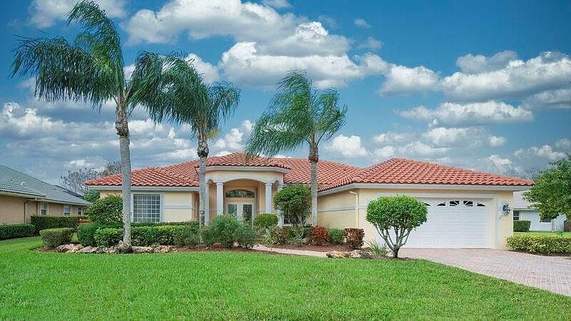 1st image of 4874 SW Golfside Dr