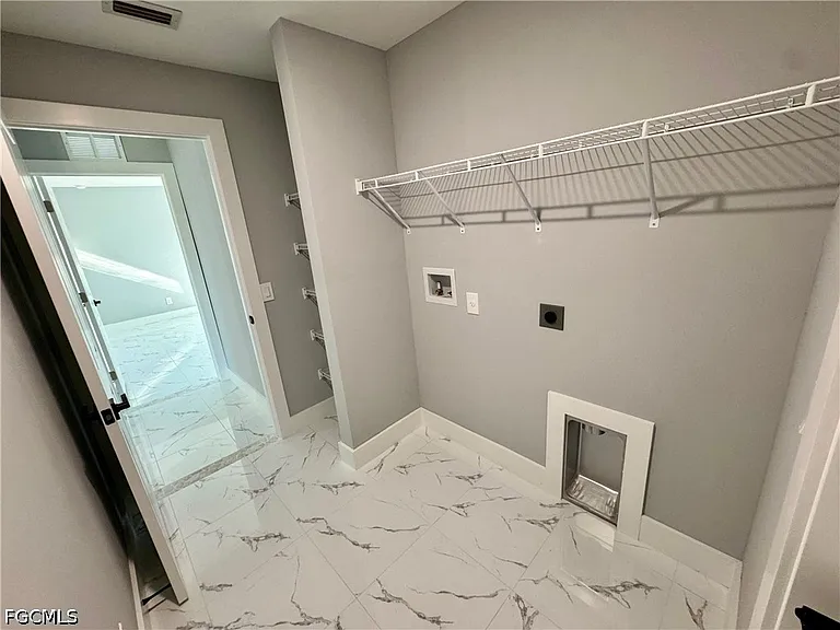 719 Ledge St — Photo 9