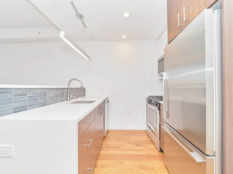 100 Steuben St #3E — Photo 6