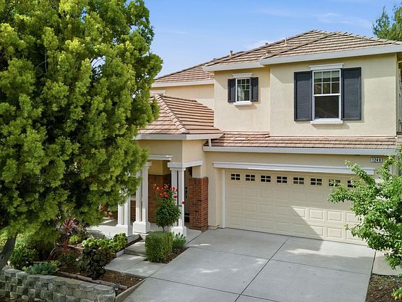4th image of 1248 Oak Knoll Dr