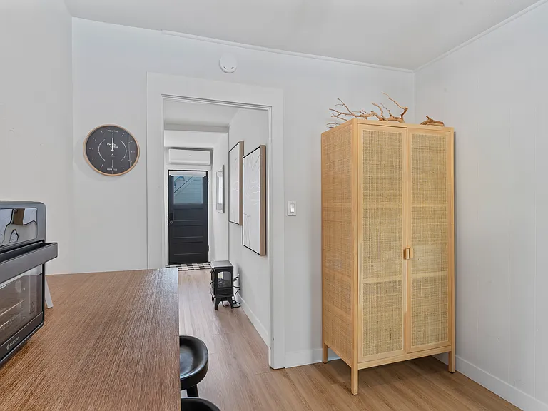 127 Agate Ave #B — Photo 7