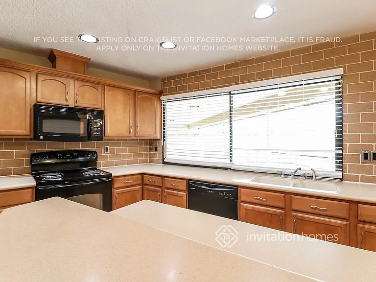 5461 Oakridge Dr — Photo 8