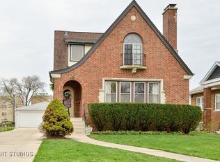 5239 Brown St, Skokie, IL 60077