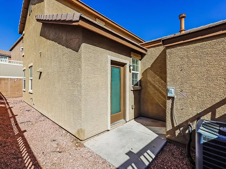 967 Wembly Hills Pl — Photo 17
