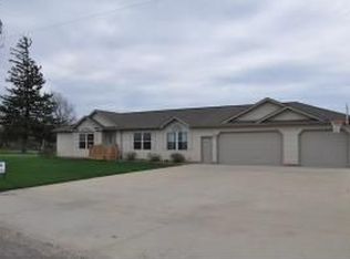 227 North St, Walnut, IA 51577