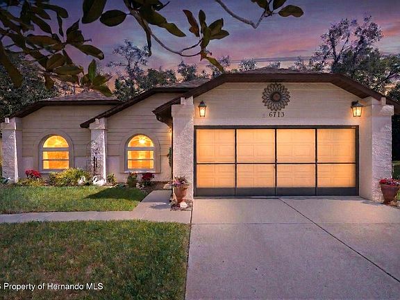 3rd image of 6713 Oak Cluster Cir