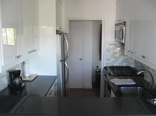 Sold by BLU Real Estate | media 17