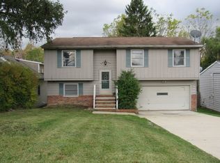 14816 Schreiber Rd, Maple Heights, OH 44137