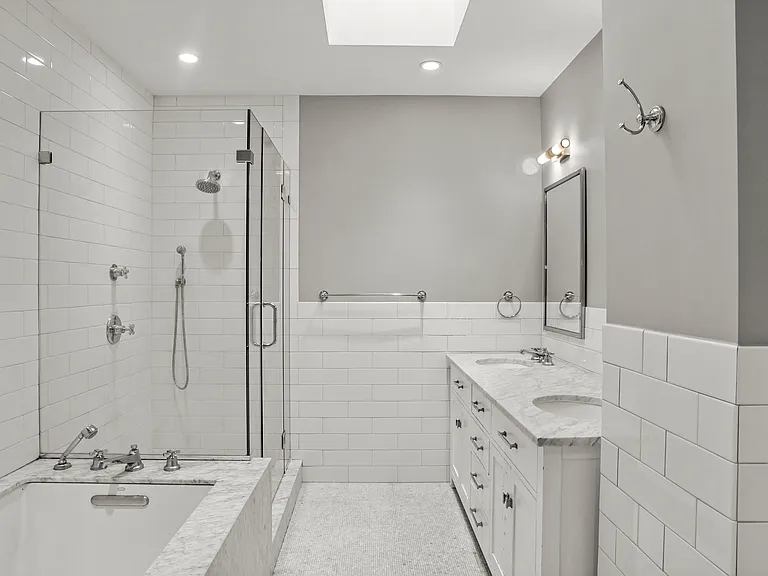 409 Greenwich Ave #A — Photo 8