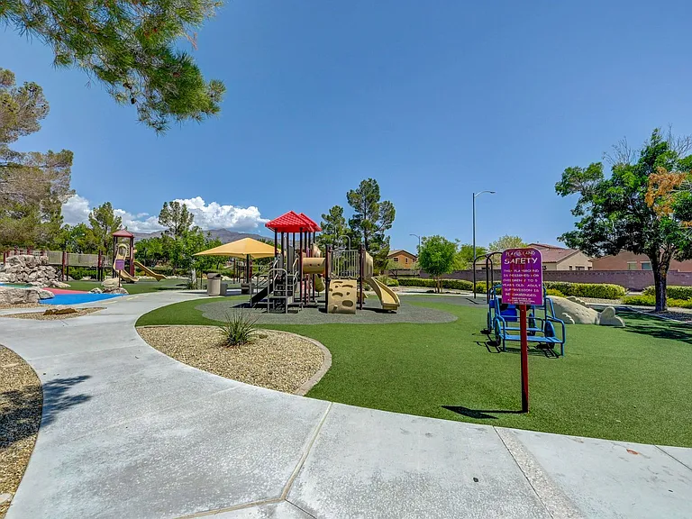 4421 Desert Home Ave — Photo 44
