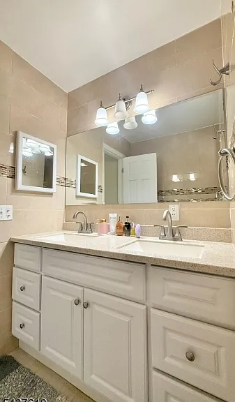 2 Stuart Ct — Photo 18