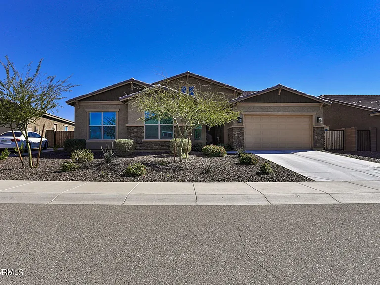 22533 N 93rd Dr — Photo 2