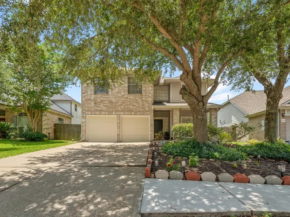 1635 Pebble Banks Ln, Seabrook, TX 77586