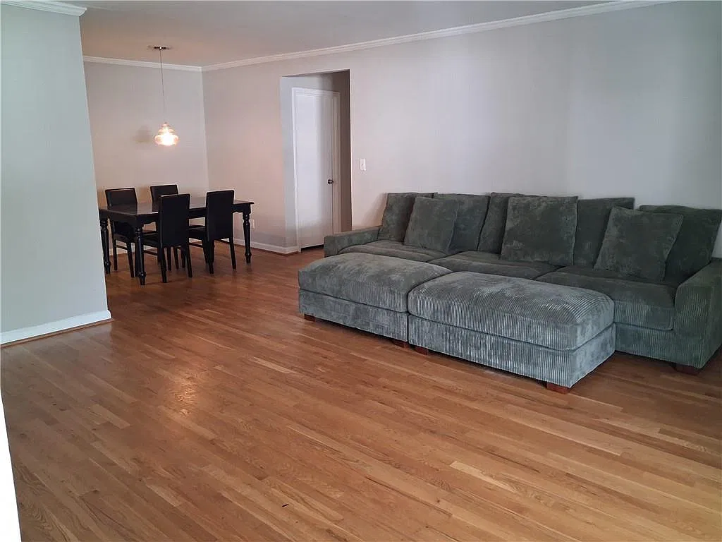 2 bed, 2.0 bath, 1142 sqft, $1,800 — Photo 3