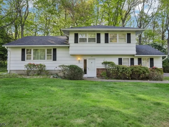 501 Terhune Ter, Wyckoff Twp., NJ 07481