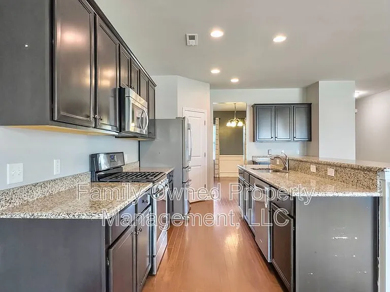 1834 Chickasaw Dr — Photo 14