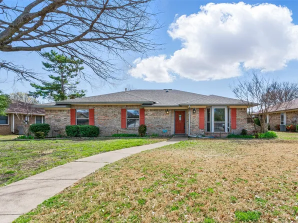 208 Gold Finch Dr, Richardson, TX 75081