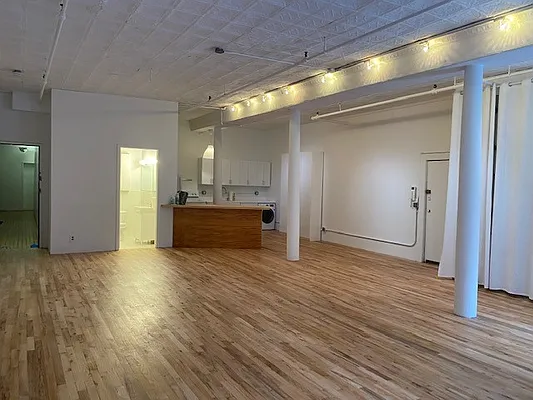 Rented by Cast Iron Real Estate | media 8