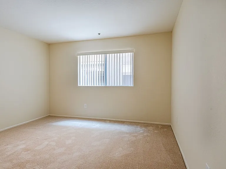 Riverside Terrace Apartments — Photo 23