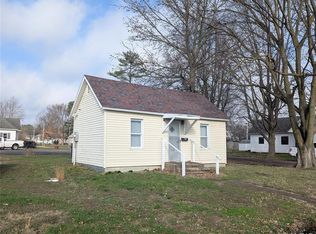 701 White Ave, Greenville, IL