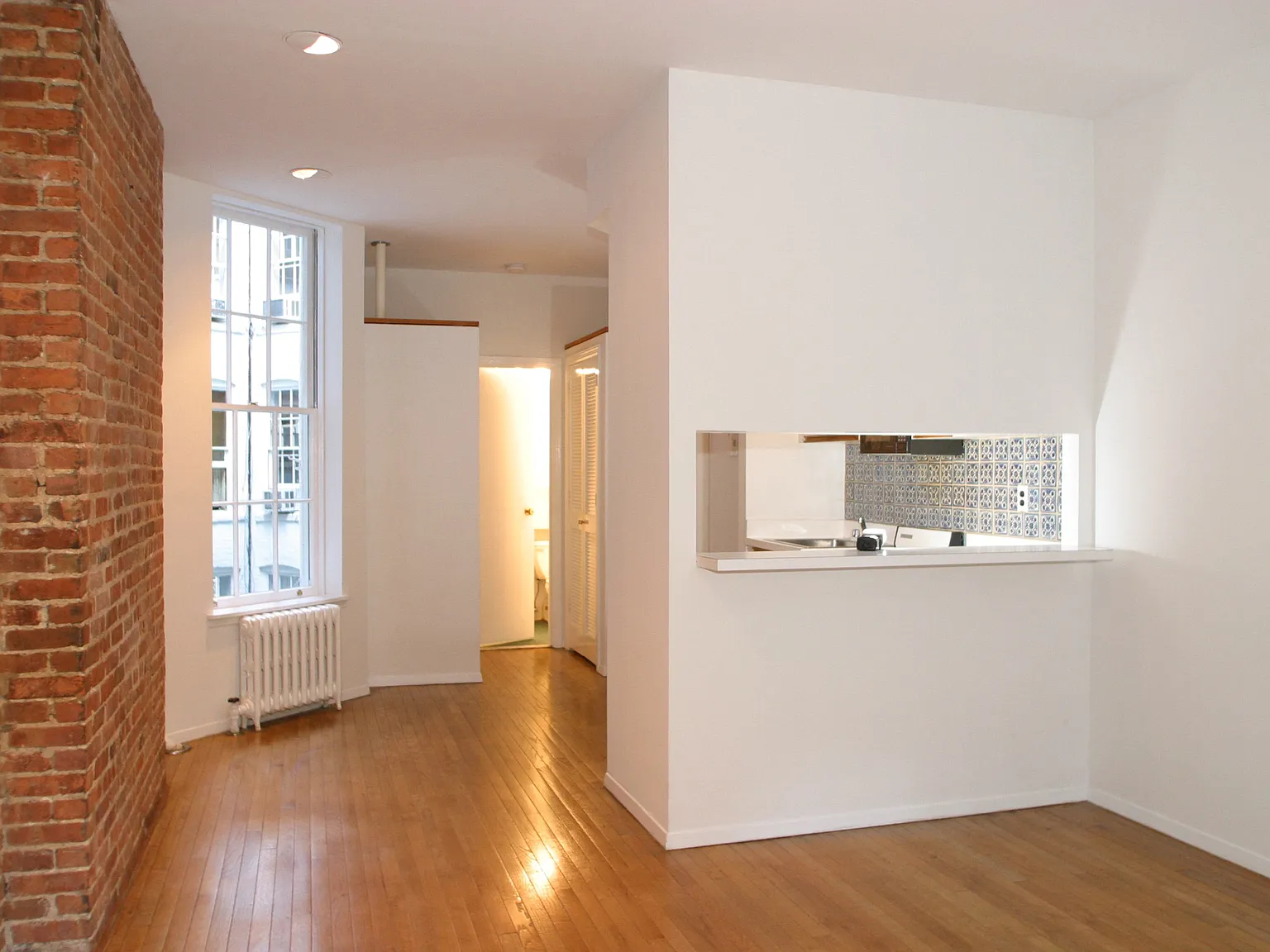 324 East 81st Street — Photo 3