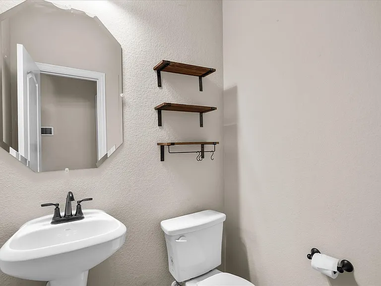 350 Red Cedar Dr — Photo 19