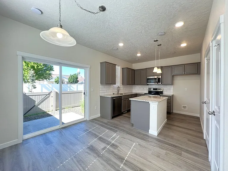 10744 W Brownstone Ln — Photo 14