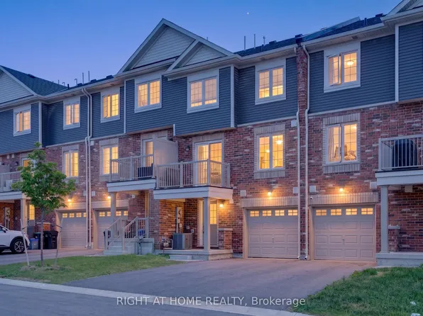 9 Silo Mews, Barrie, ON L9J 0V4
