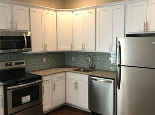 132 Sumac St #2R, Philadelphia, PA 19128