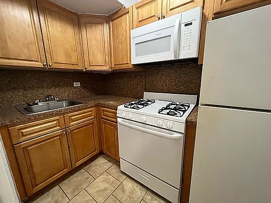 3rd image of 8700 23rd Ave #4A