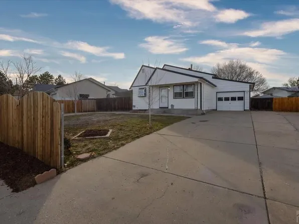 3 Chautard Ct, Pueblo, CO 81005