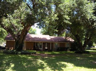 507 Rhodes Rd, Victoria, TX 77904